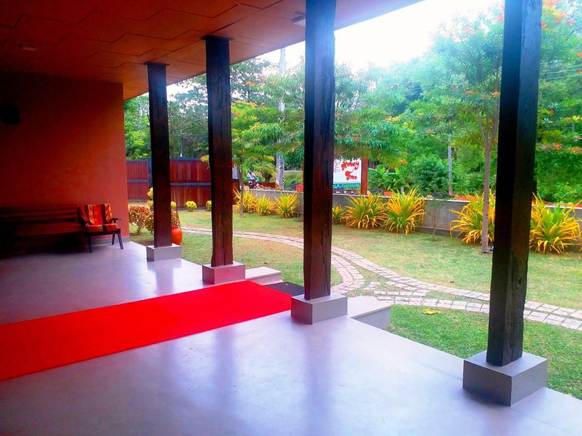 Hotel Honey Tree Polonnaruwa Exterior foto